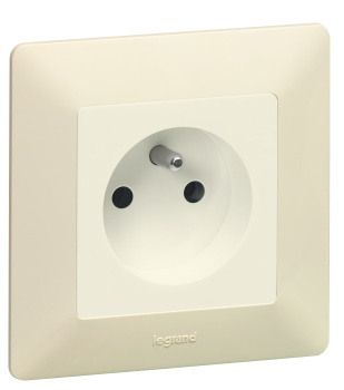 Valena LIFE.Силовая розетка 2К 16А 250В c лицевой панелью. Слоновая кость. C защитными шторками. Безвинтовые зажимы