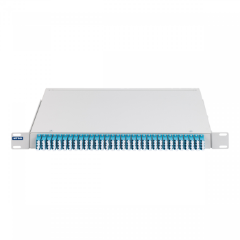 Разветвитель NTSS PREMIUM планарный 4*1х16 оконцованный LC/UPC 9/125, буфер 0.9мм 1260/1650 установлен в 19" 1U кросс