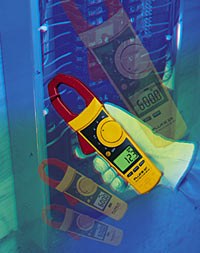 Измерительные клещи серии Fluke 330