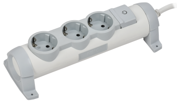 COMFORT Удлинитель У03К 3 места 2P+PE 1,5м 3х1,5мм2 16А белый IEK